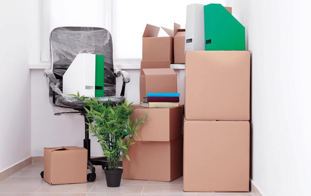 Inventario de equipo y materiales de oficinas cerradas